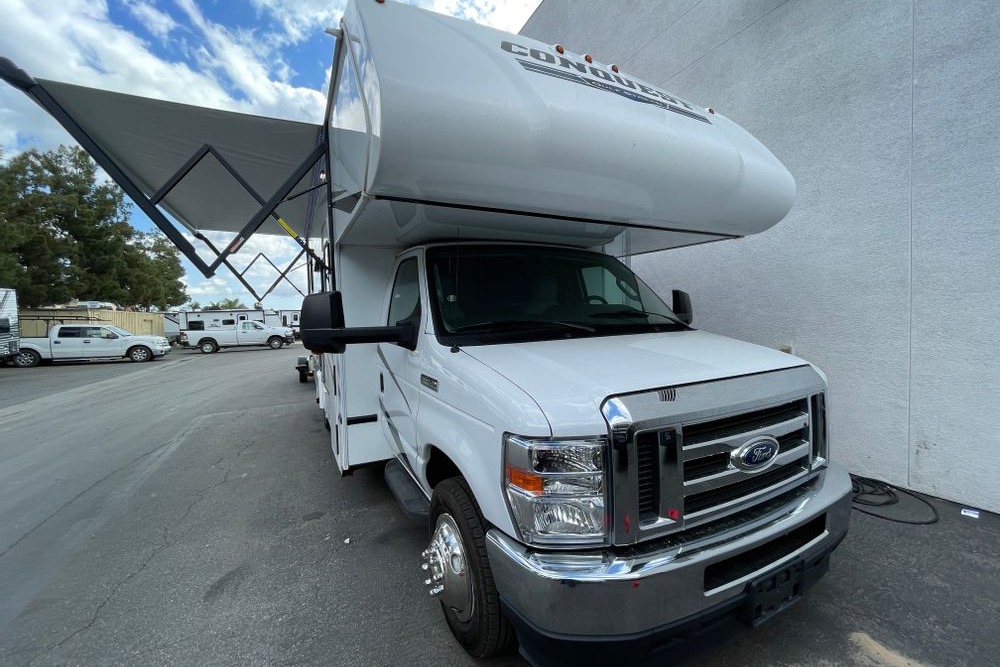 Gulf Stream Conquest Class C STARLINK WIFI AVAIALBLE!
