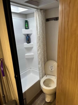 The Reserve Retreat – Sleeps 6, Family-Ready!”