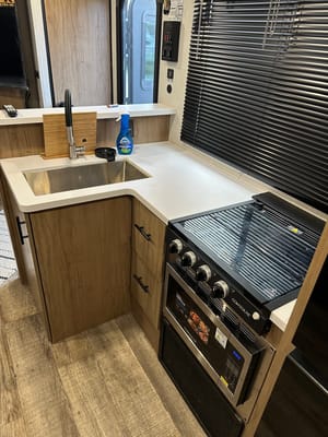 The Reserve Retreat – Sleeps 6, Family-Ready!”