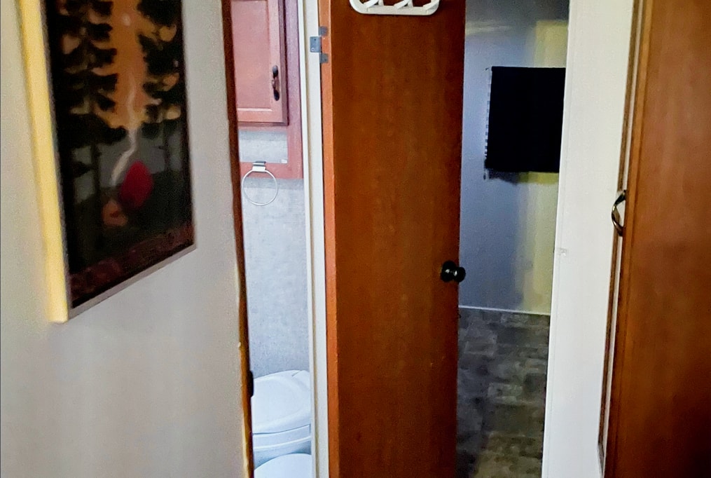 Home Away From Home Spree Connect 322BHS Travel Trailer
