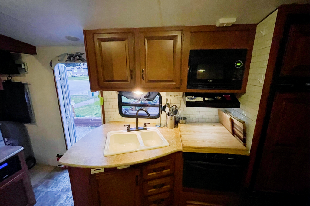 Home Away From Home Spree Connect 322BHS Travel Trailer