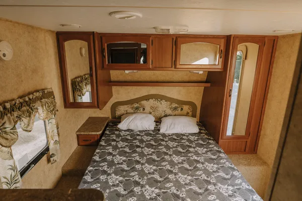 All Season Travel Trailer - 29ft Keystone Superlite Outback 268RL