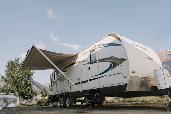 All Season Travel Trailer - 29ft Keystone Superlite Outback 268RL