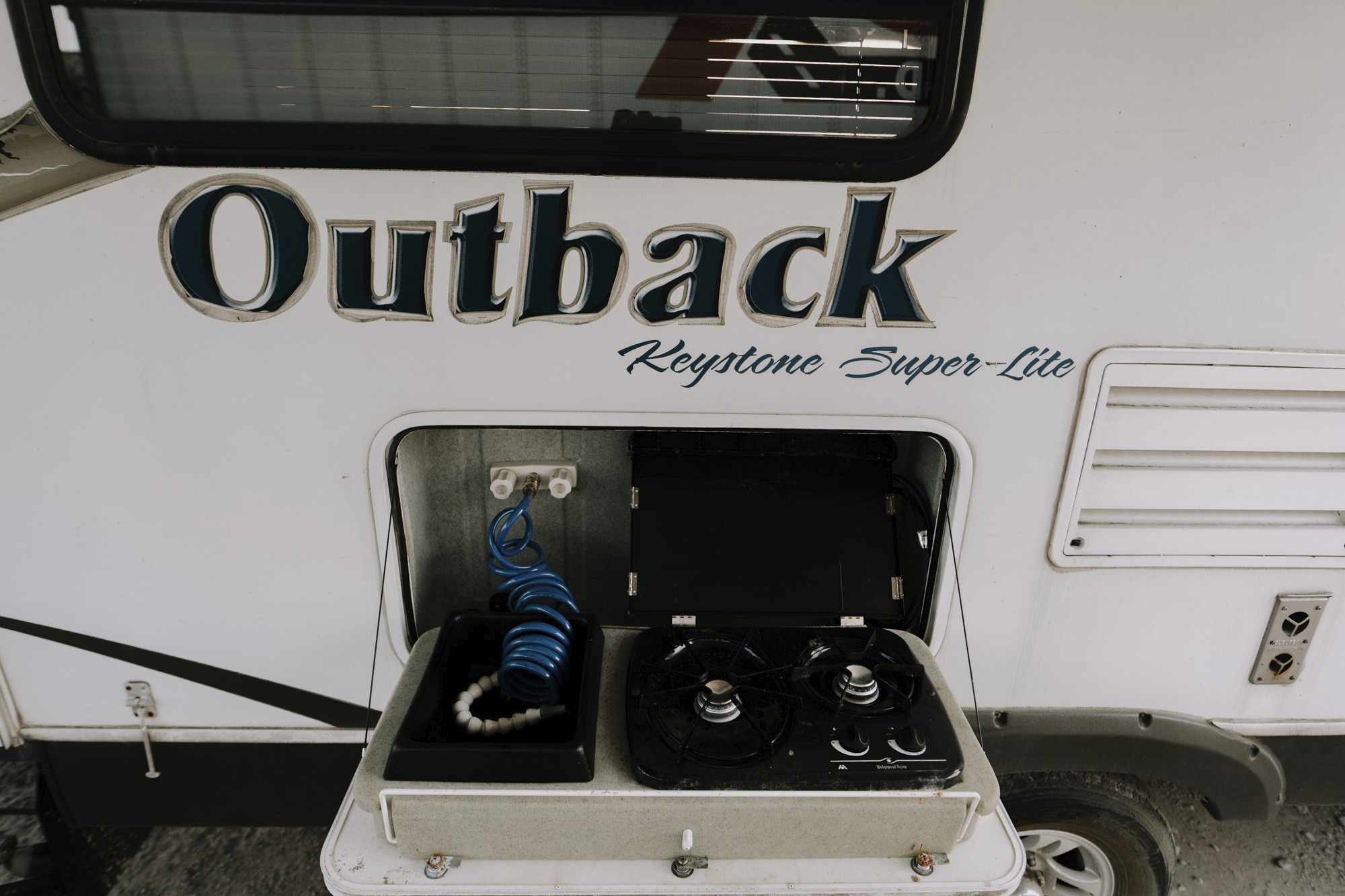 All Season Travel Trailer - 29ft Keystone Superlite Outback 268RL