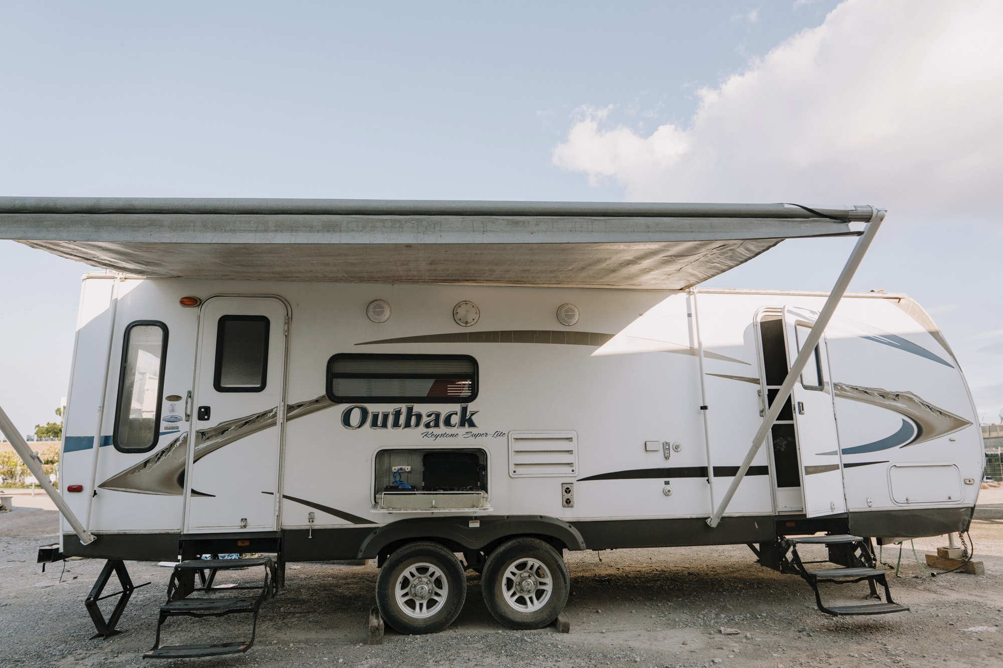 All Season Travel Trailer - 29ft Keystone Superlite Outback 268RL