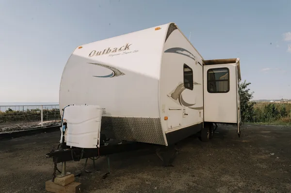 All Season Travel Trailer - 29ft Keystone Superlite Outback 268RL