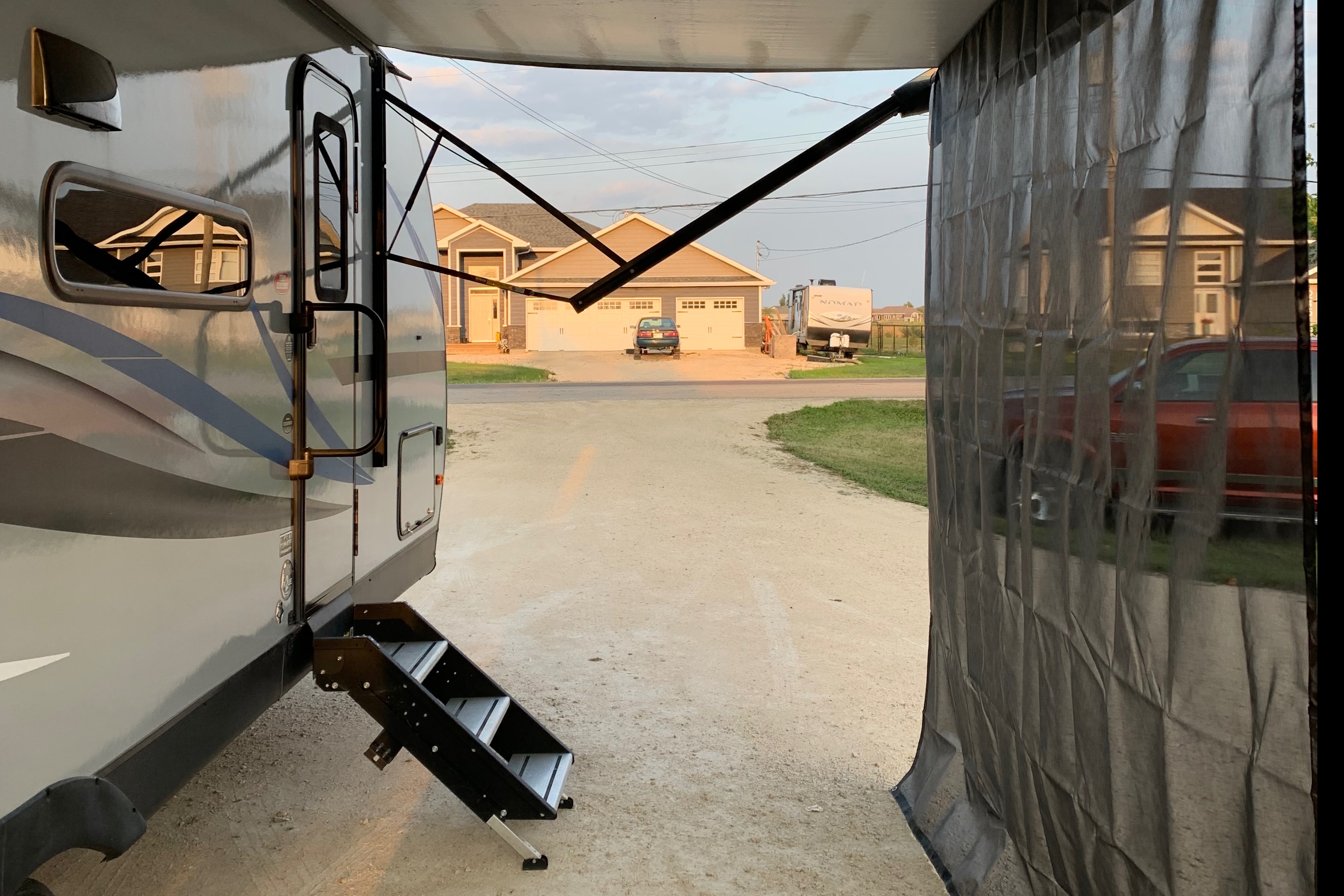 HORN’S HIDEAWAY KZ Connect SE Travel Trailer