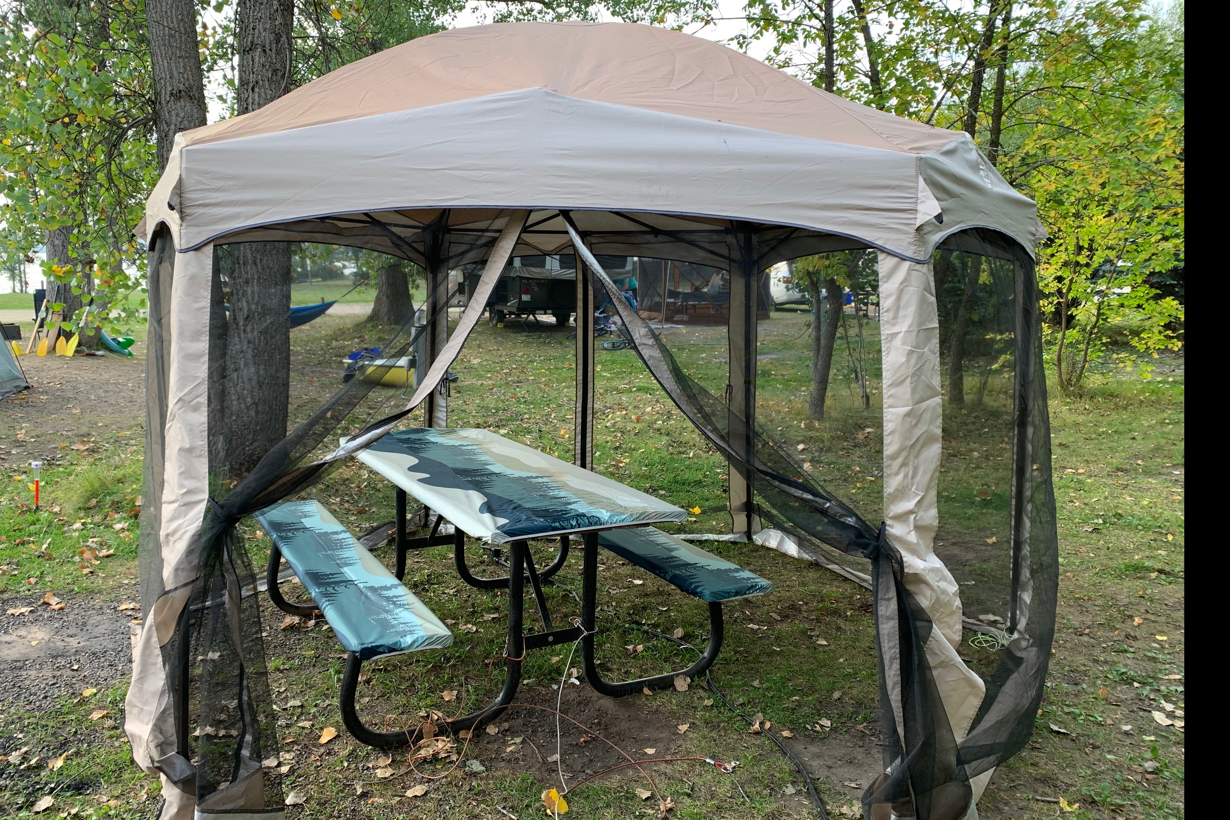 HORN’S HIDEAWAY KZ Connect SE Travel Trailer
