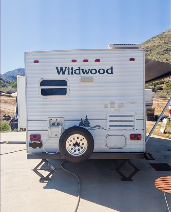 Special Discounted Nightly Rate Travel Trailer RV Rent 2005 Forest River