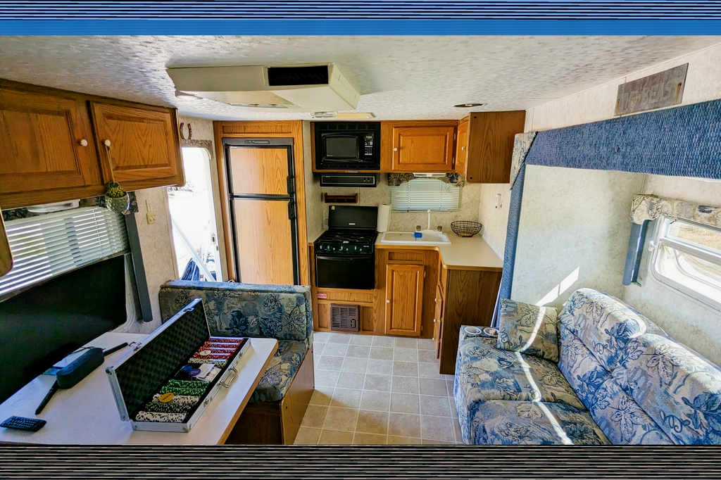 Special Discounted Nightly Rate Travel Trailer RV Rent 2005 Forest River