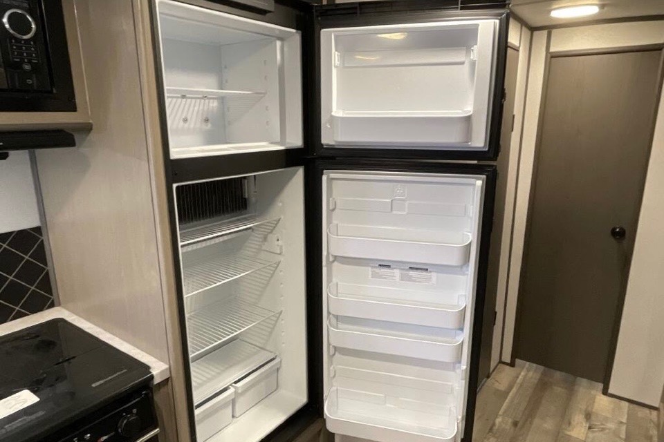 Magnificent Family Adventurer The Sundance Quad bunk (QB 291) Travel Trailer