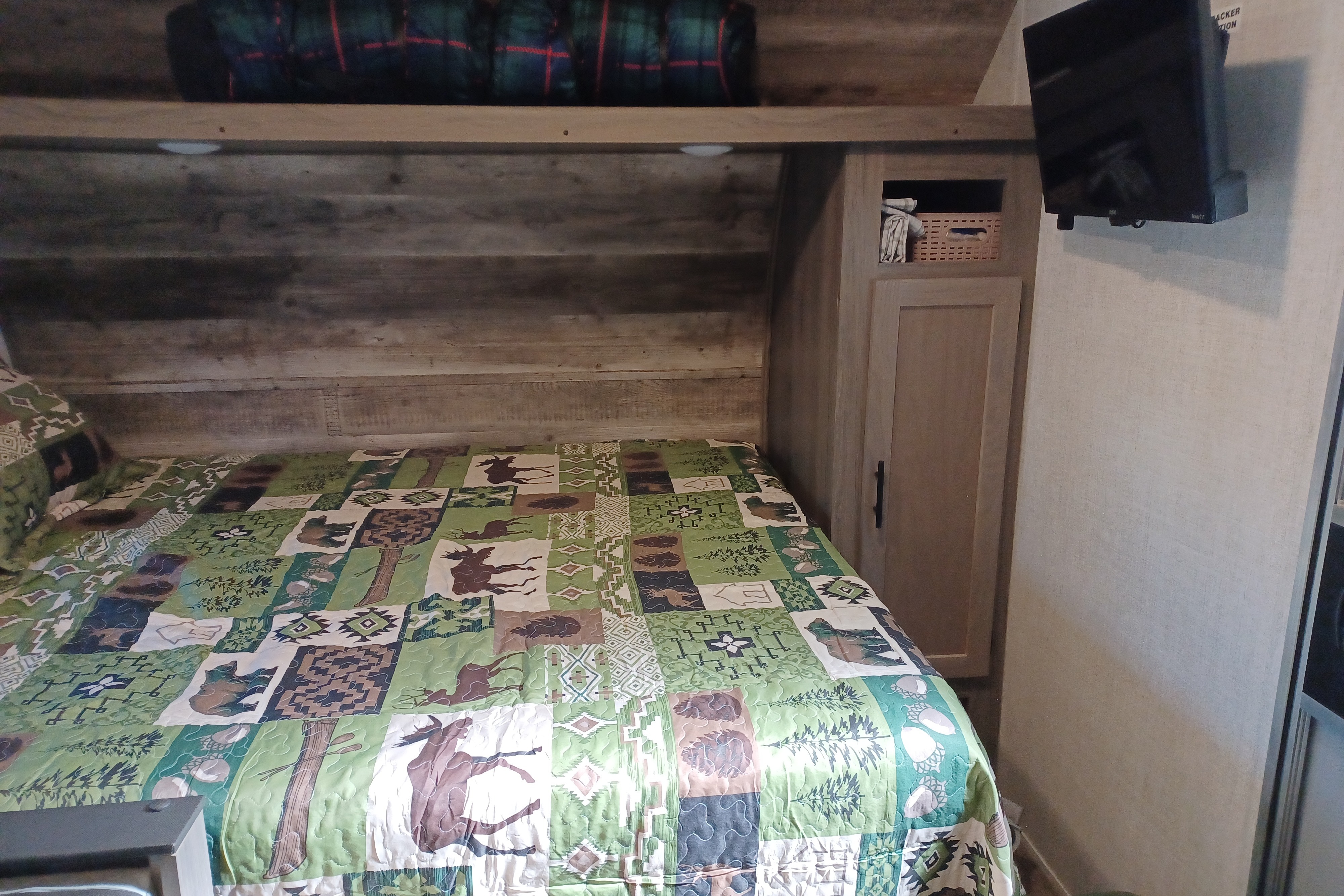 Gulf Stream- Trailmaster 199DD Travel Trailer - "Evergreen" 