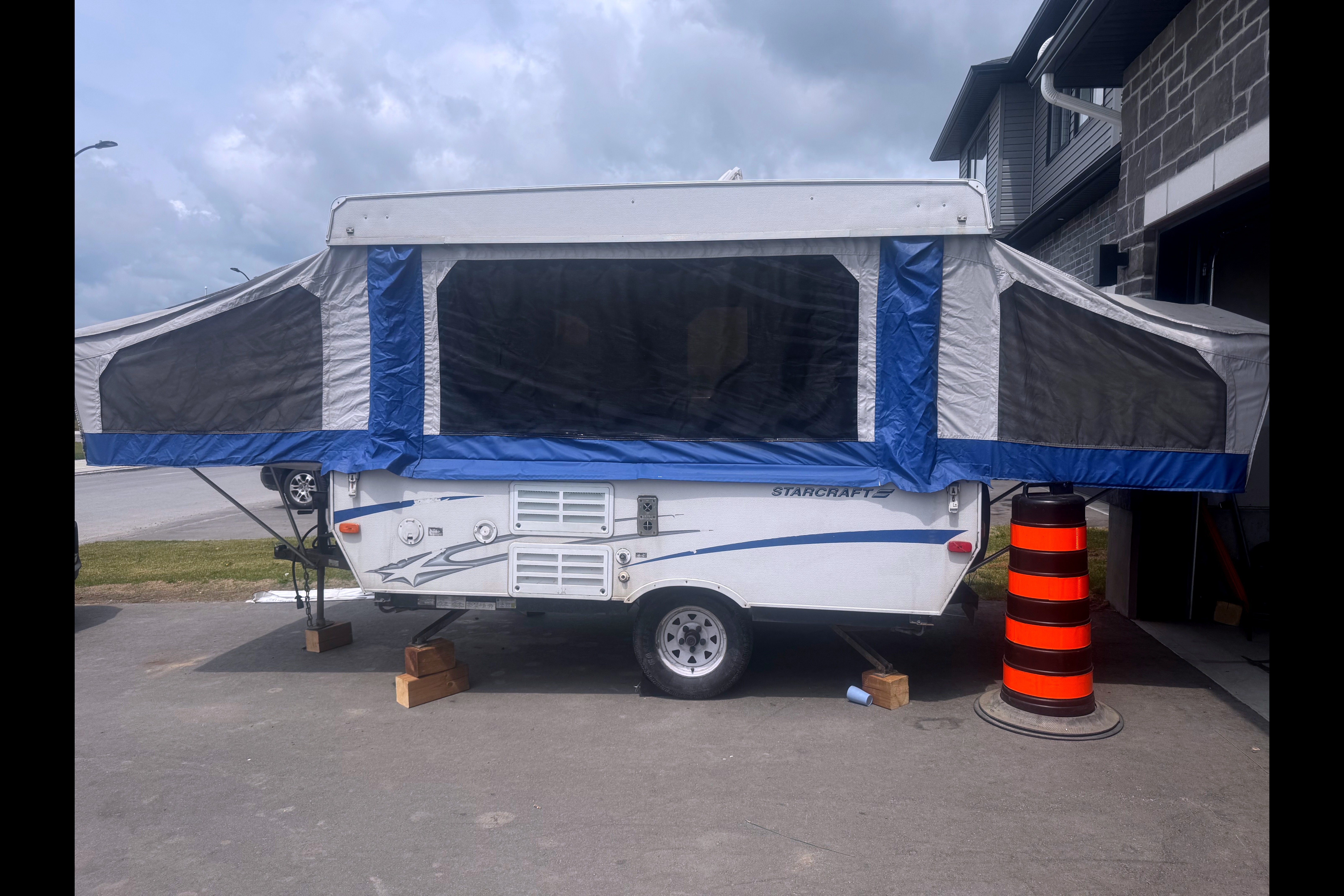 Bradford's Family Fun Starcraft 10 foot  Tent Trailer
