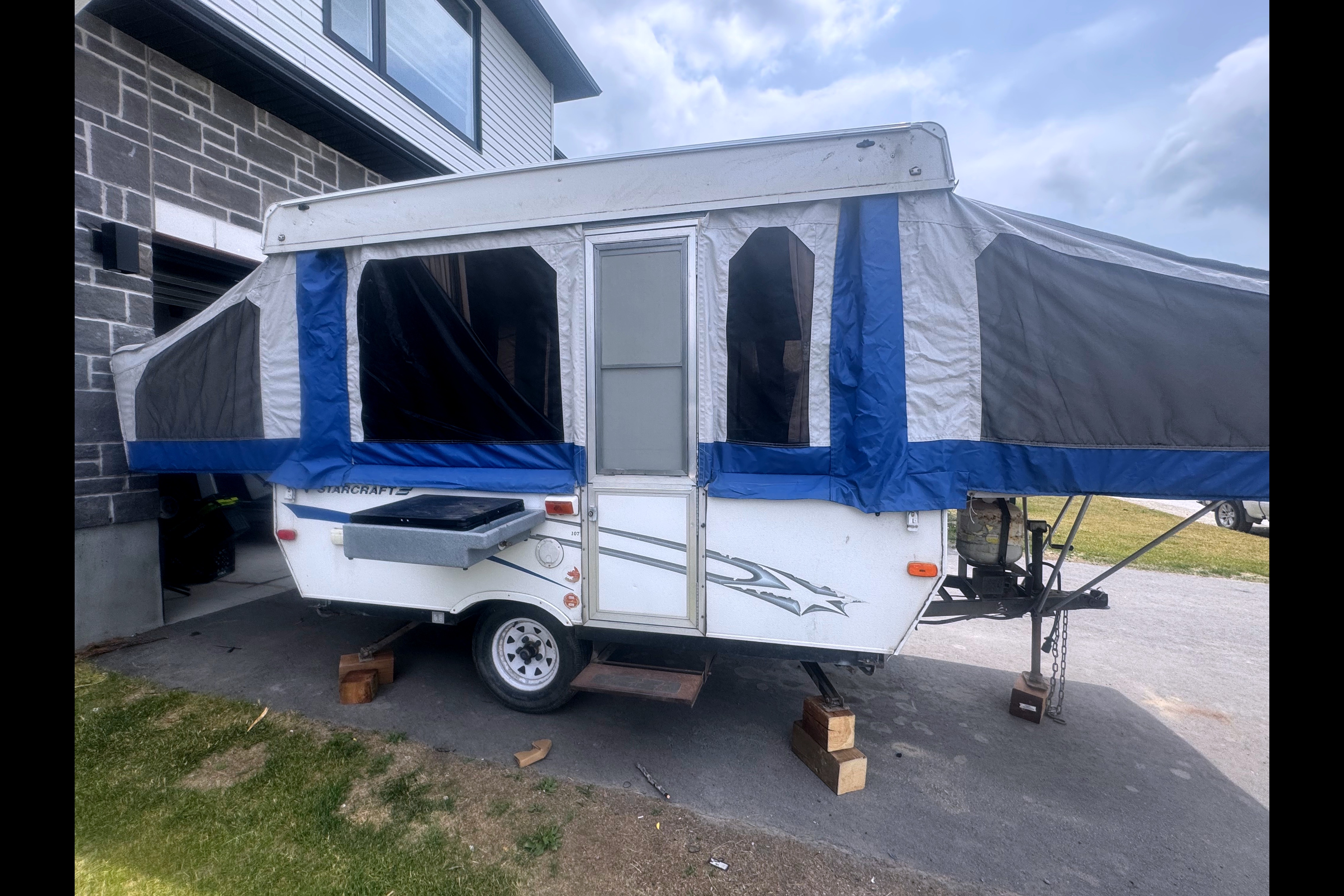 Bradford's Family Fun Starcraft 10 foot  Tent Trailer