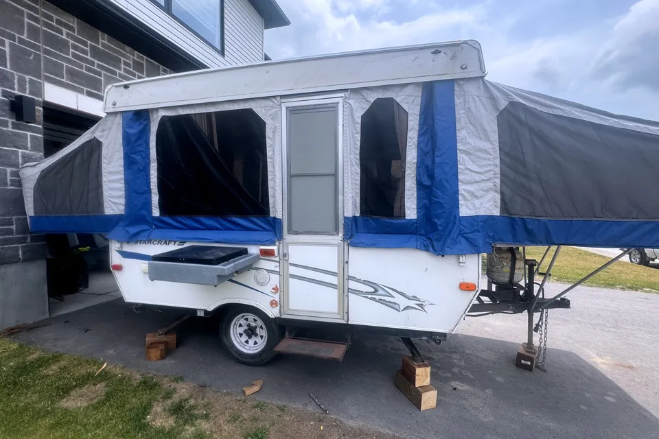 Bradford's Family Fun Starcraft 10 foot Tent Trailer