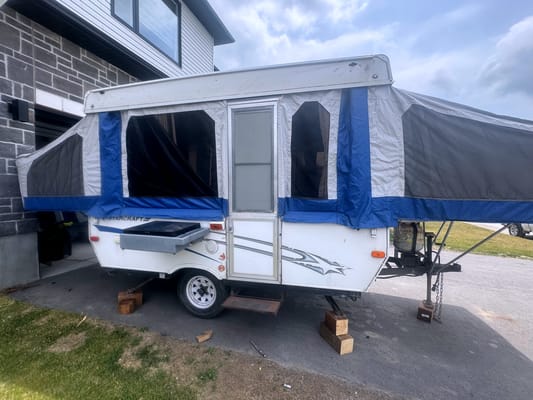 Bradford's Family Fun Starcraft 10 foot Tent Trailer