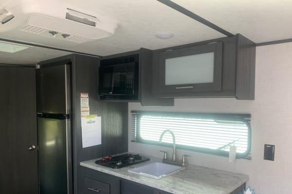 Colton's 2022 Aspen Trail 23ft Bunkhouse