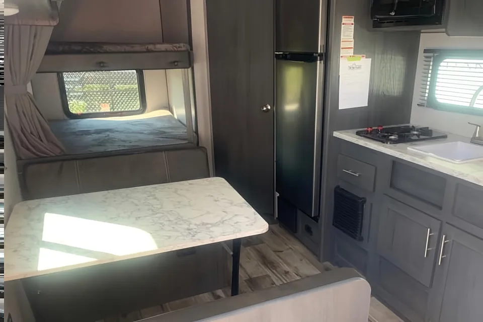 Colton's 2022 Aspen Trail 23ft Bunkhouse