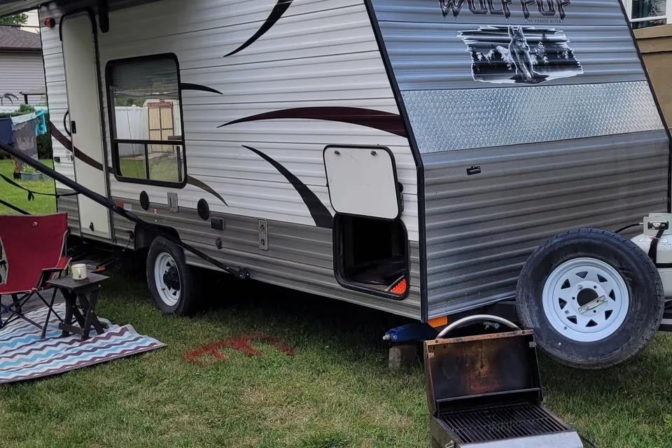 Clara the Camper