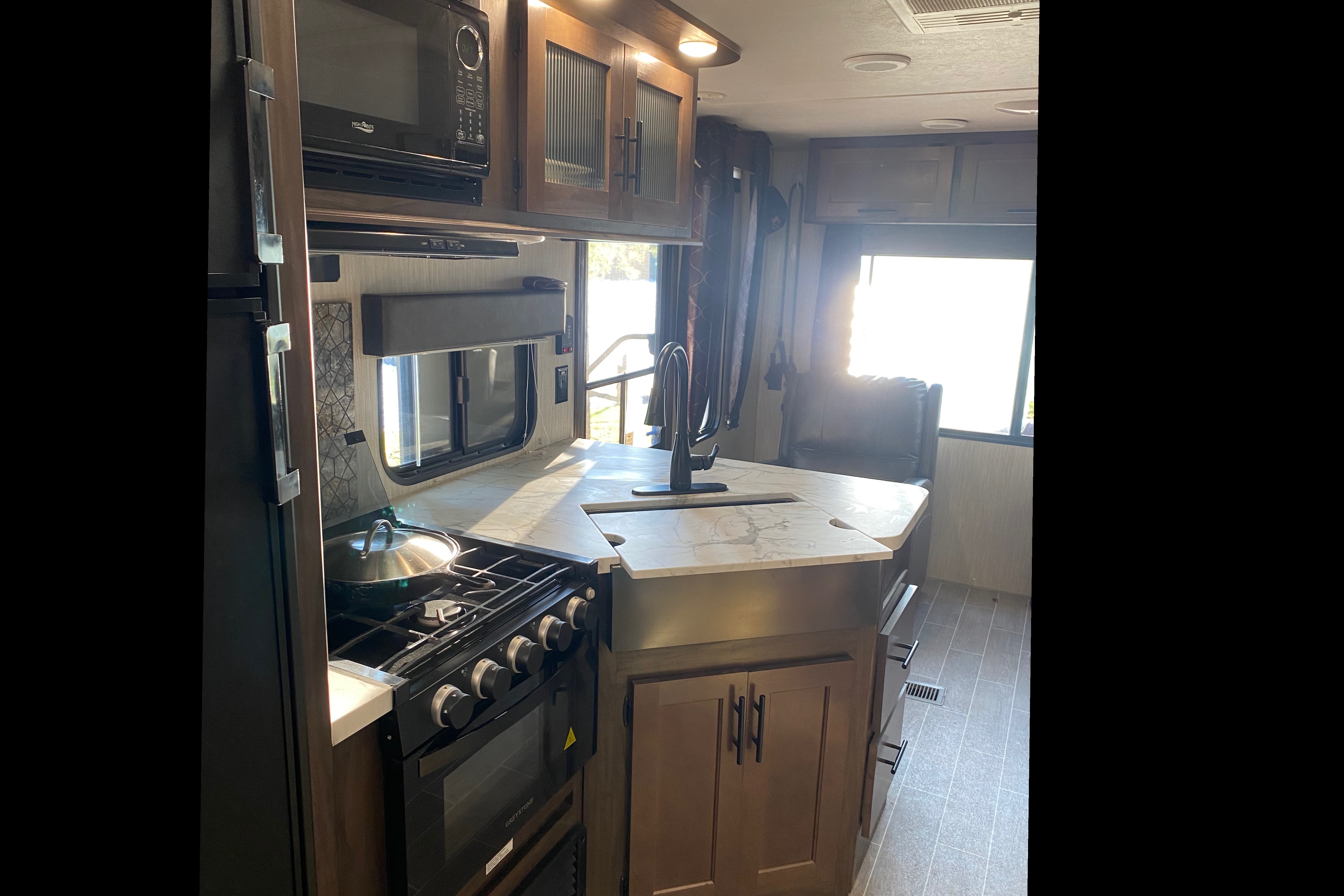T.'s Forest River Cherokee 264RL Travel Trailer