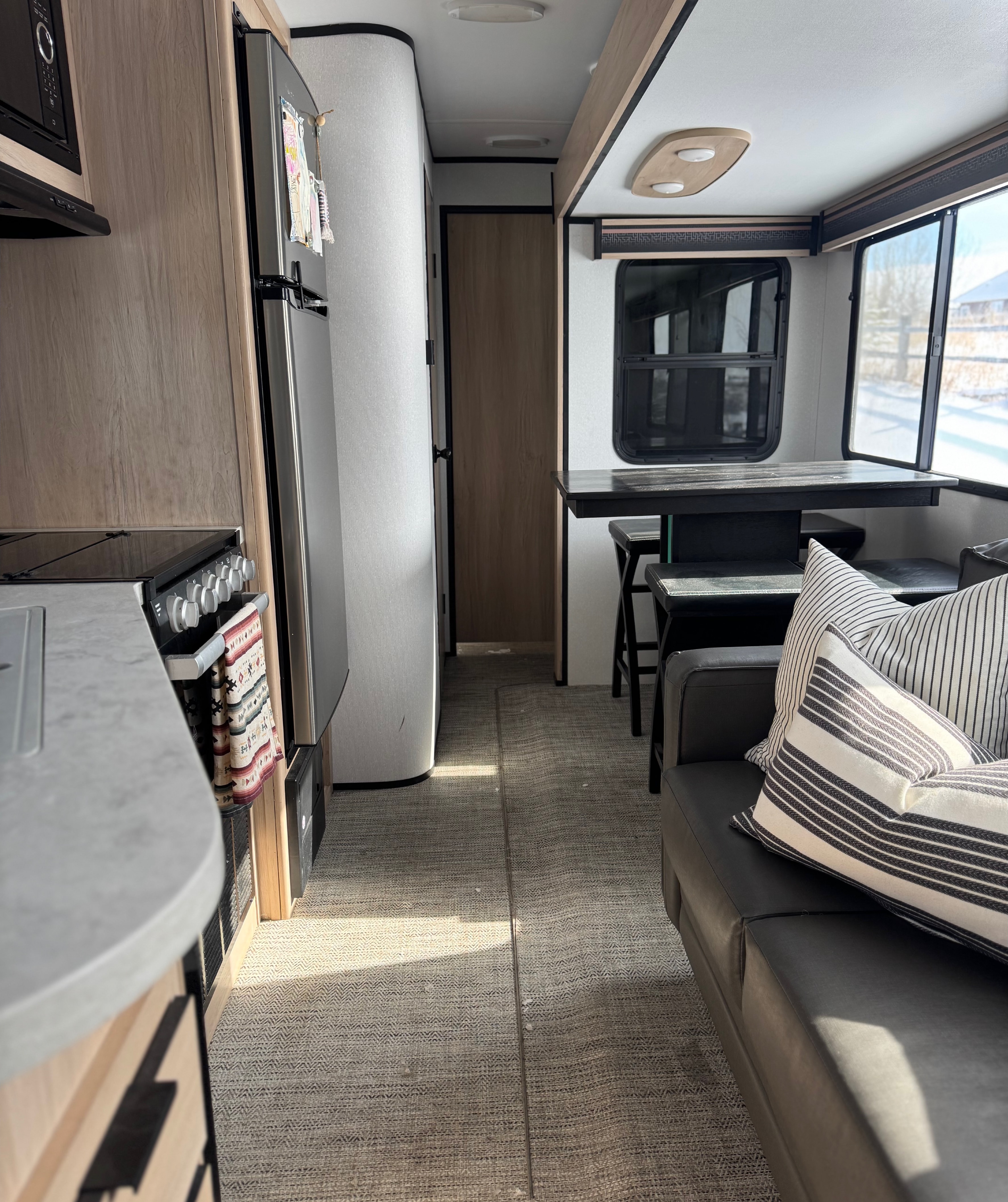 Zivot - Cruiser RV Radiance