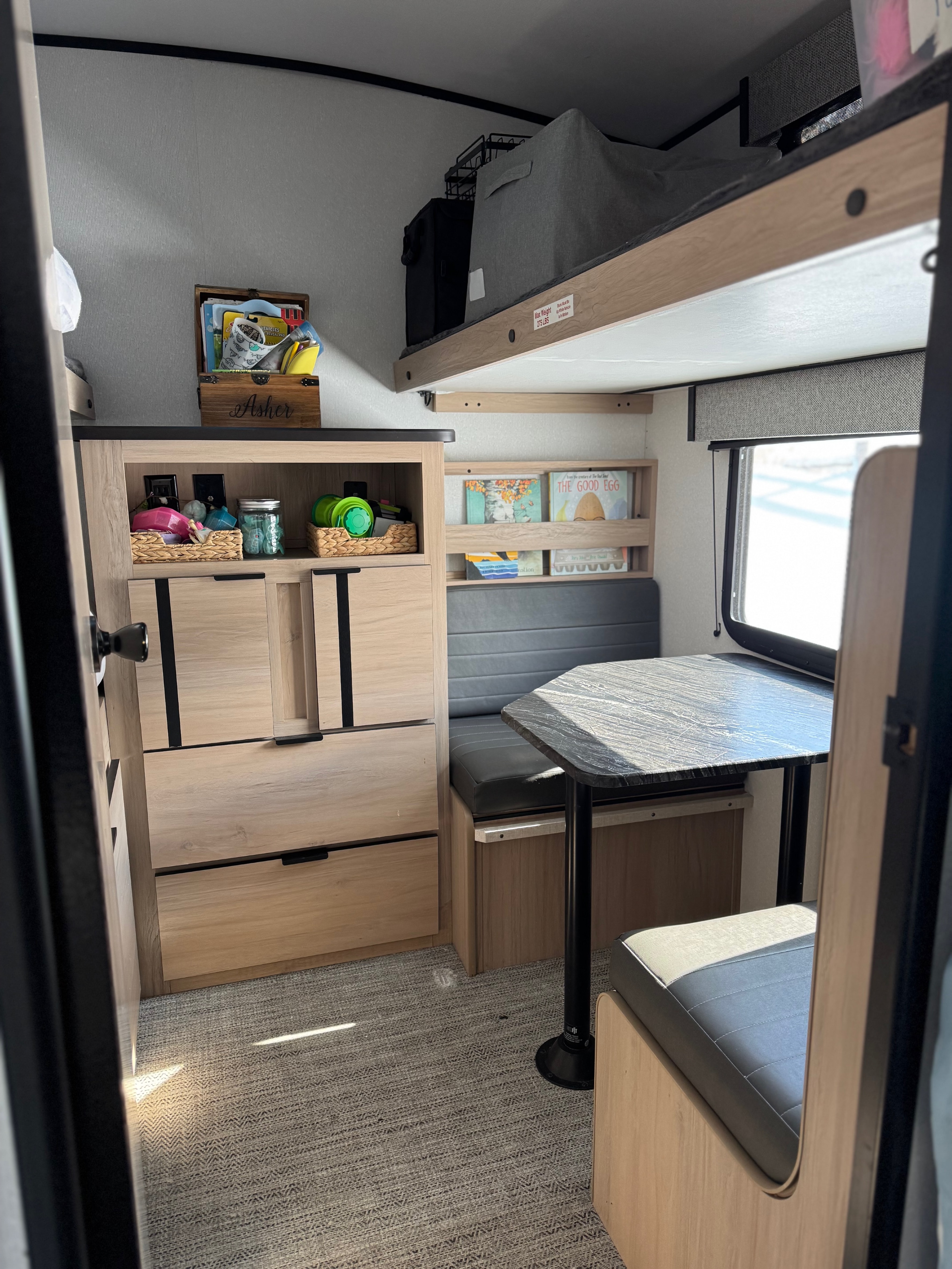 Zivot - Cruiser RV Radiance