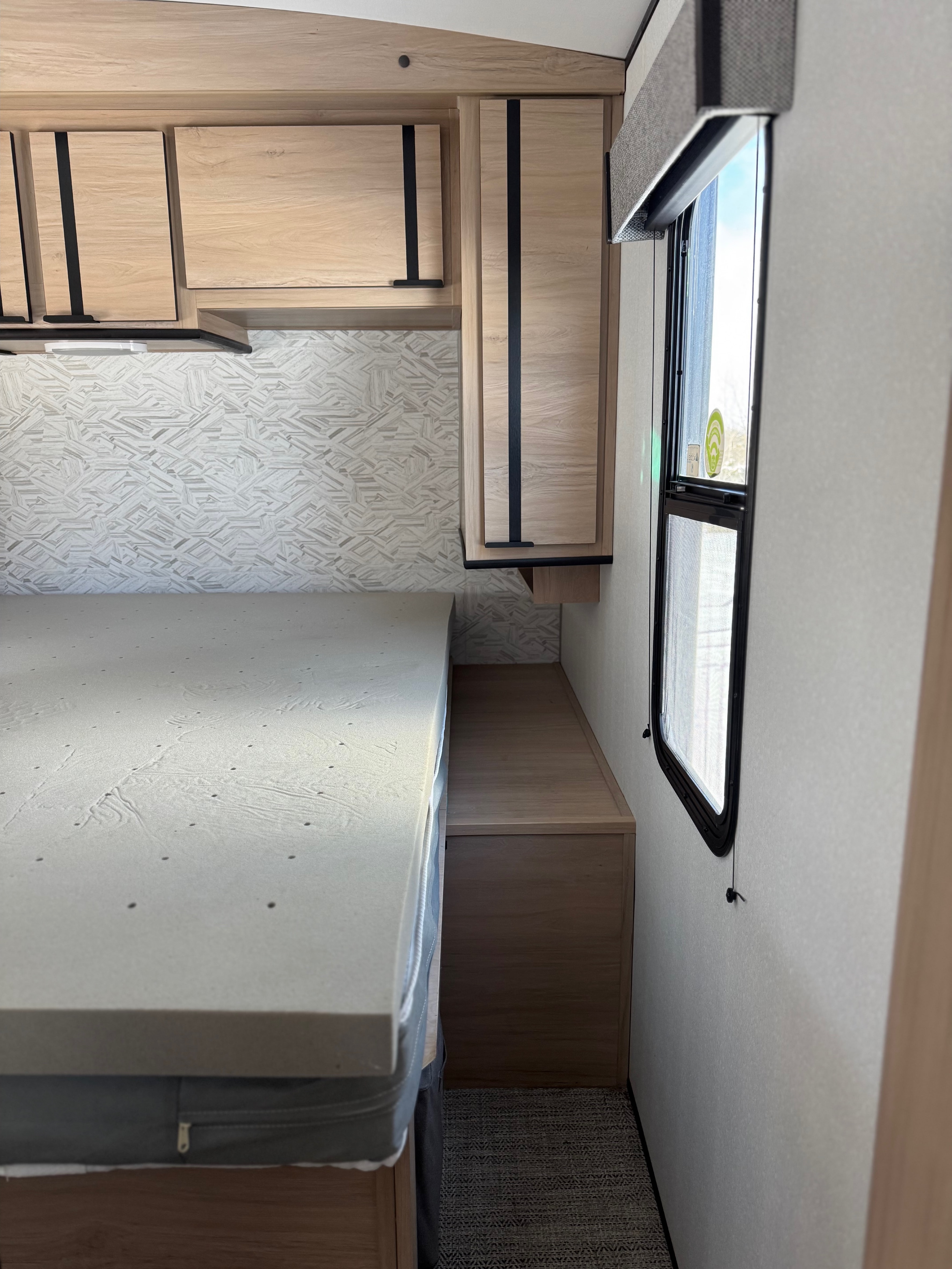 Zivot - Cruiser RV Radiance