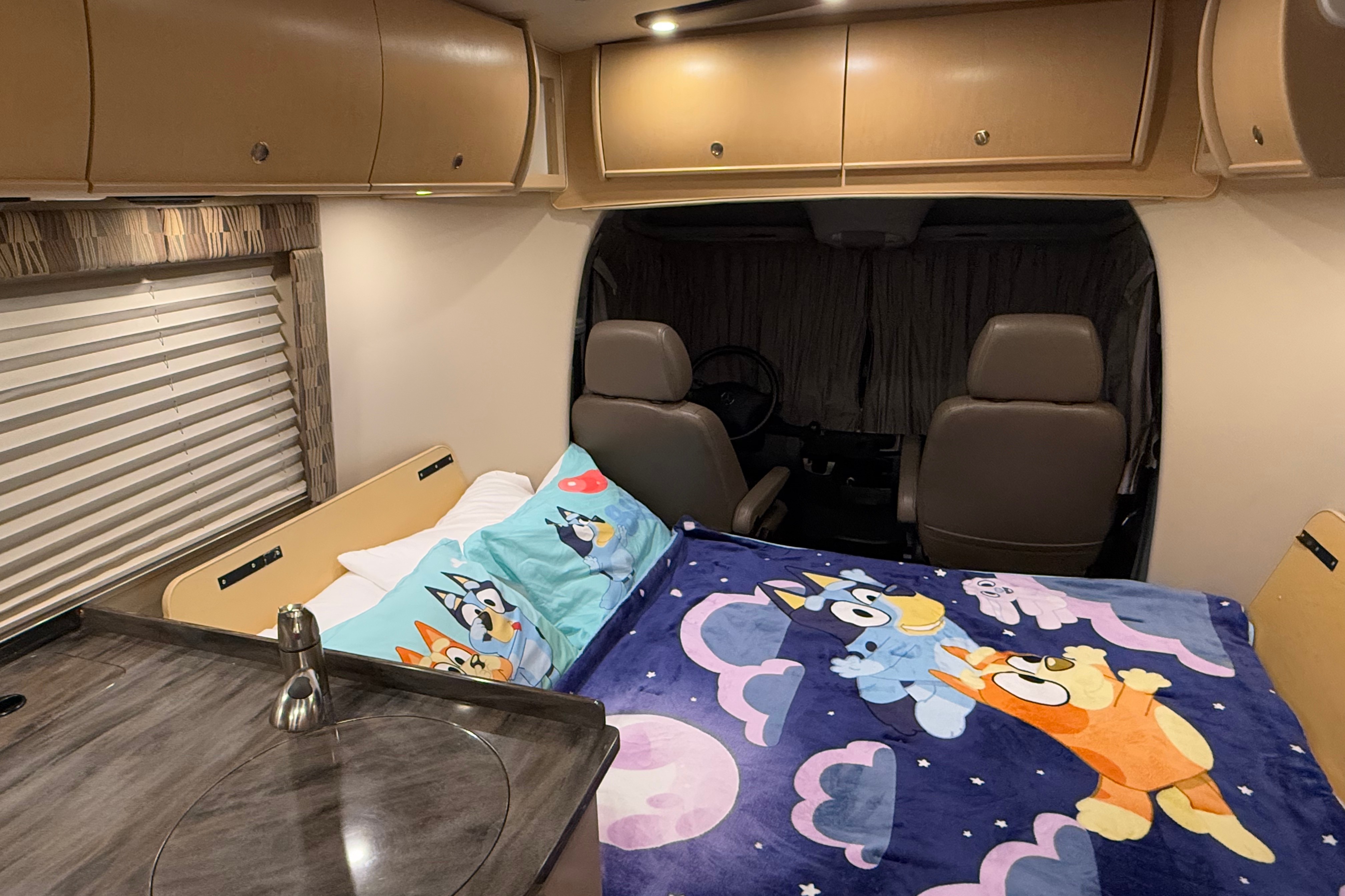 Luxury Class B+ Leisure Travel Serenity – Your Adventure in Comfort & Style!