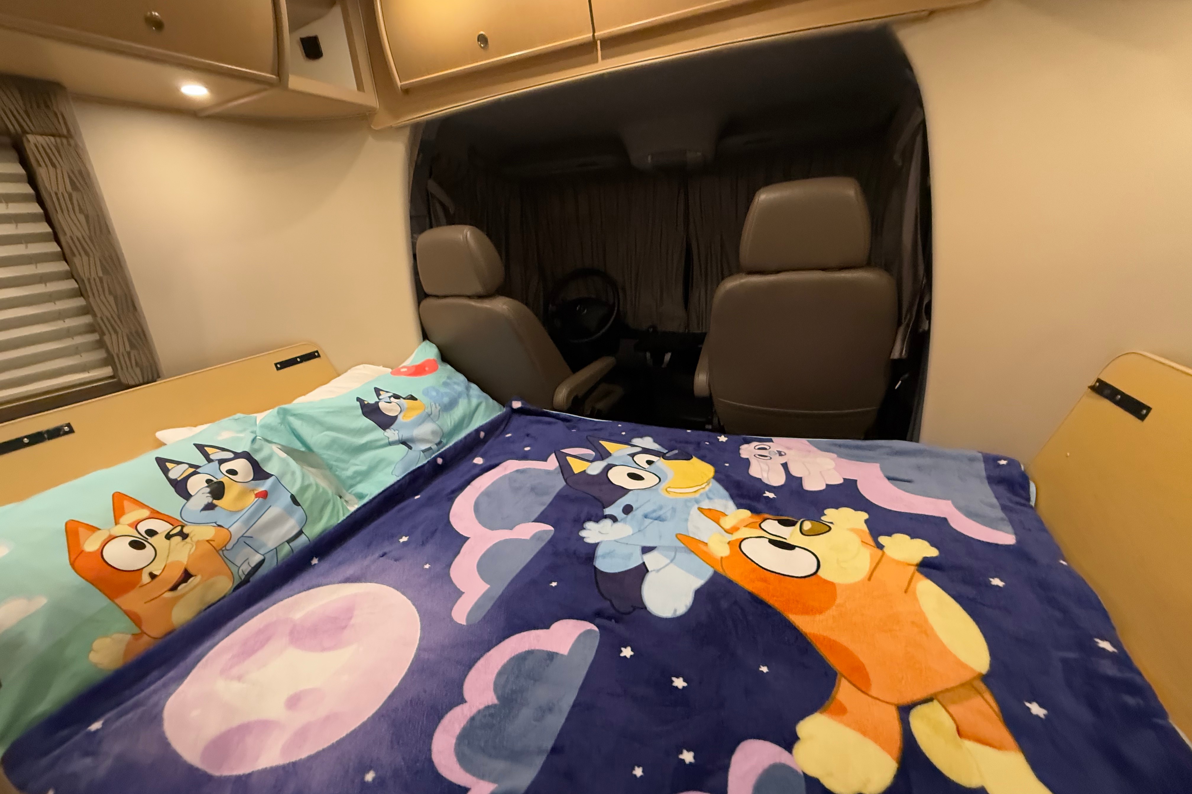 Luxury Class B+ Leisure Travel Serenity – Your Adventure in Comfort & Style!