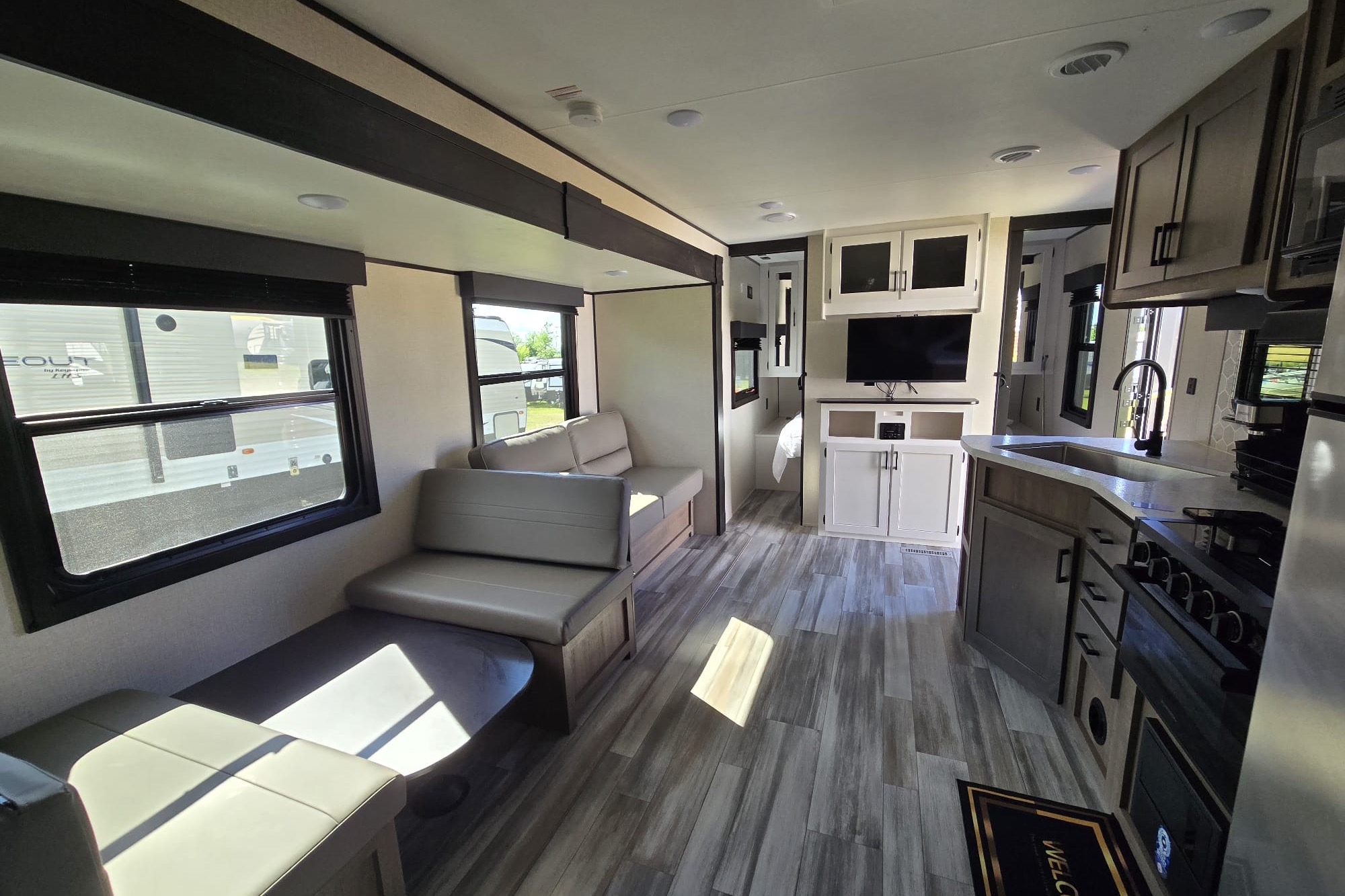 Hayat's Starcraft 2023 26bhs starcraft Travel Trailer