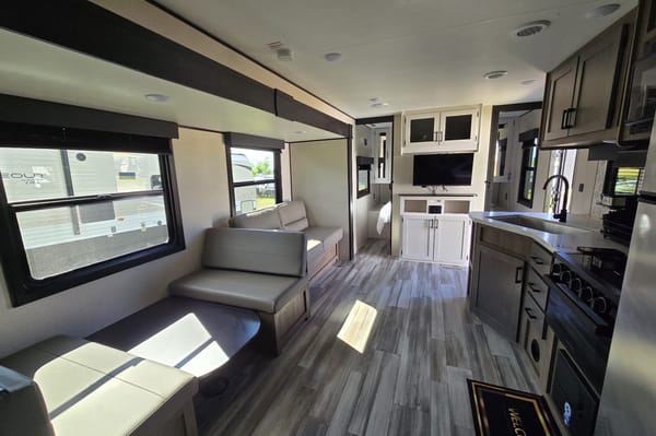 Hayat's Starcraft 2023 26bhs starcraft Travel Trailer
