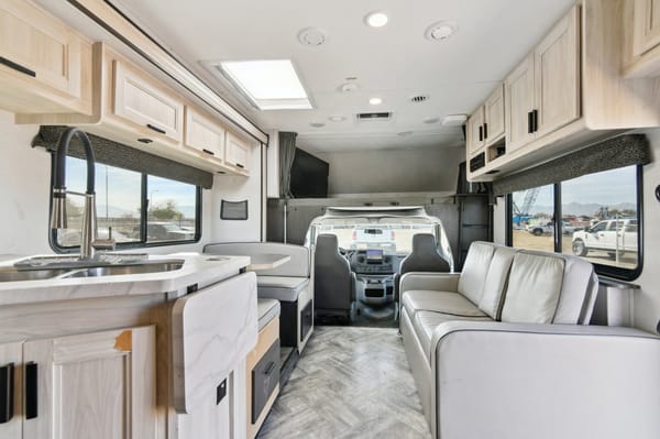 2022 Forest River Sunseeker 3050S: Spacious Comfort