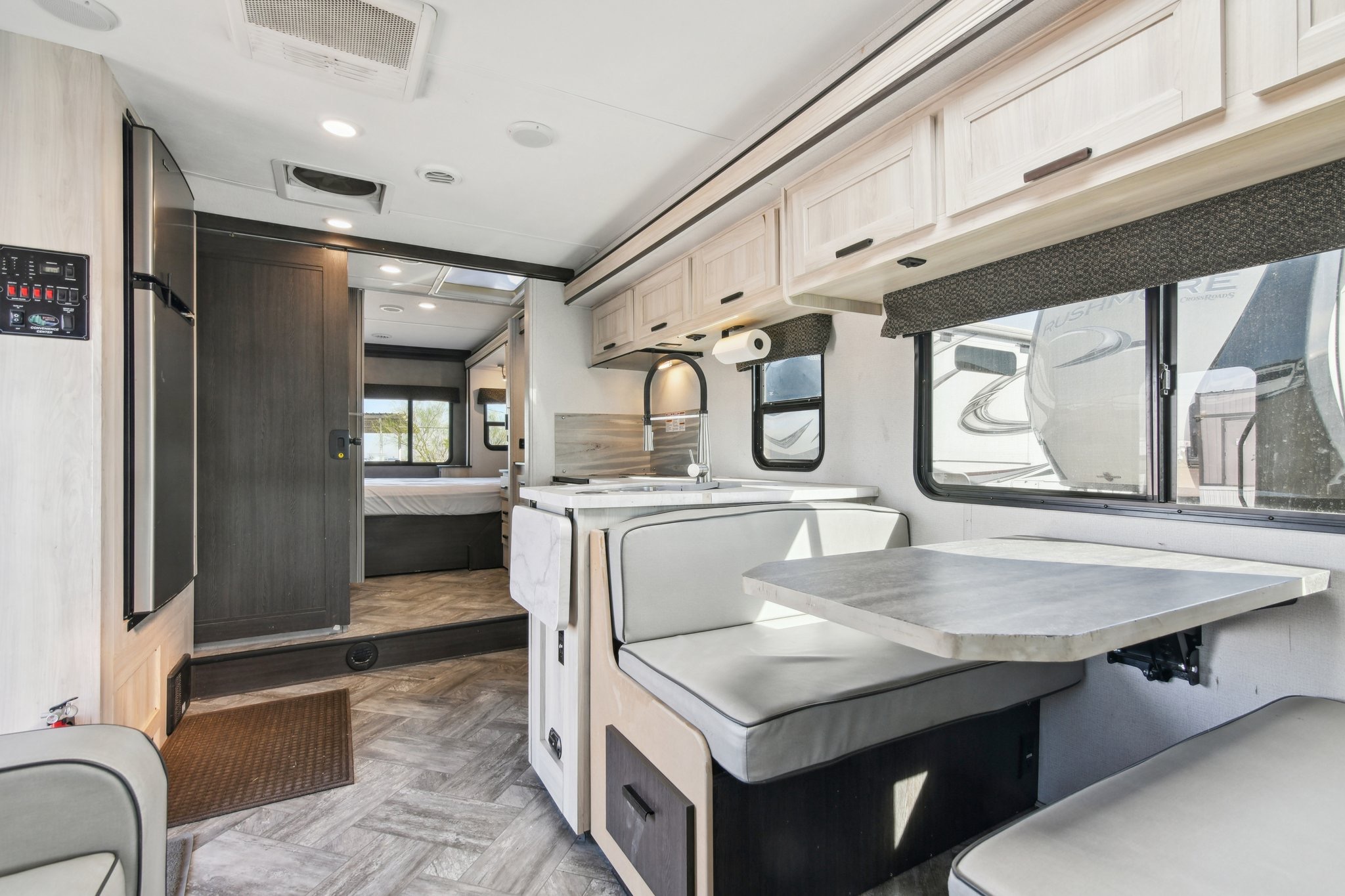 2022 Forest River Sunseeker 3050S: Spacious Comfort