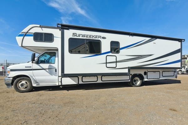 2022 Forest River Sunseeker 3050S: Spacious Comfort
