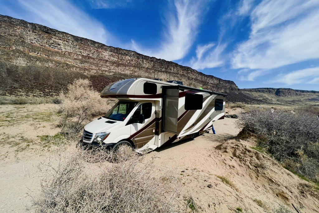 Yellowstone Cruiser 