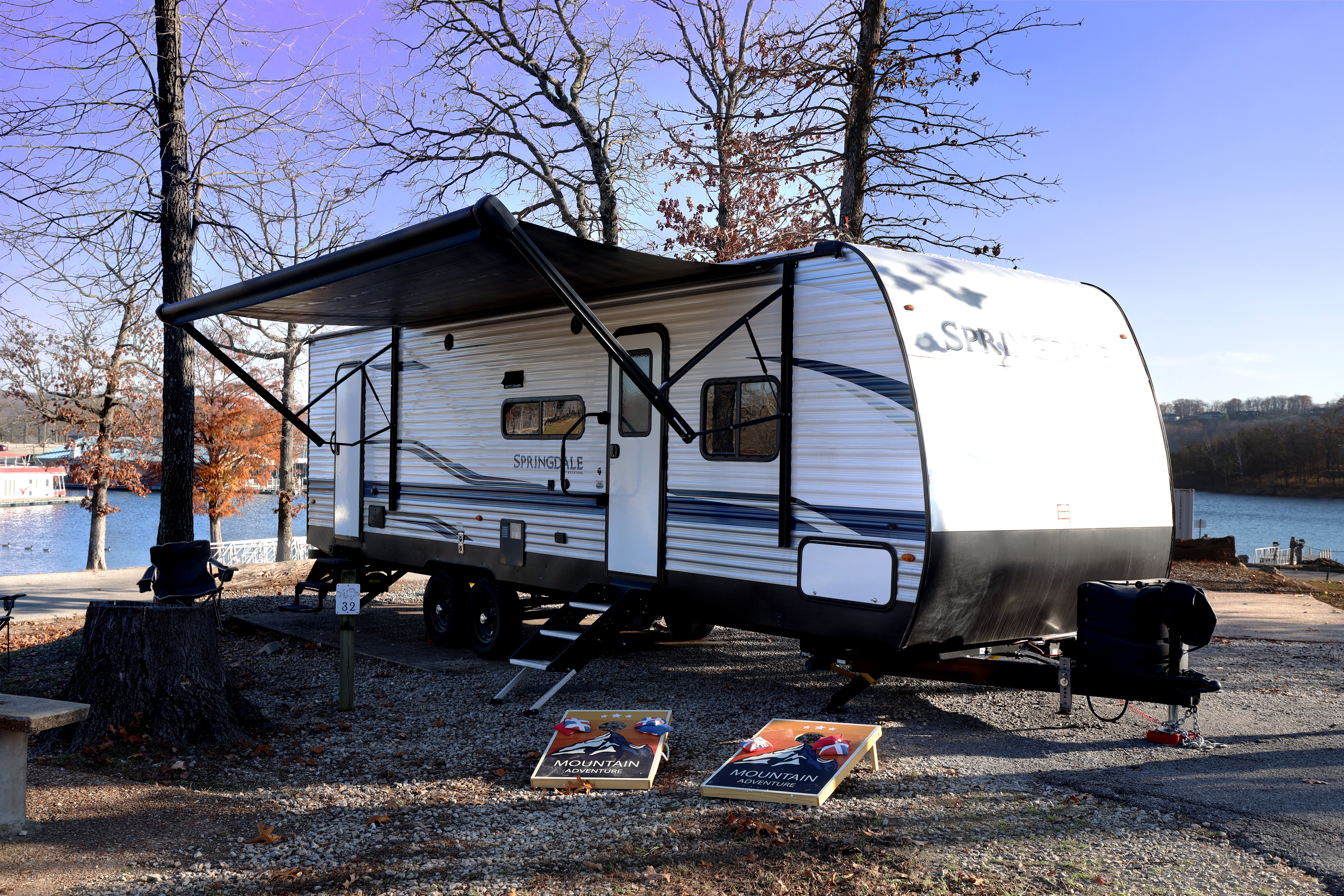 Say hello to "Joy"! Our 21 Keystone Springdale 282BH! Located near Table Rock Lake, Branson Missouri & Lake Of The Ozarks