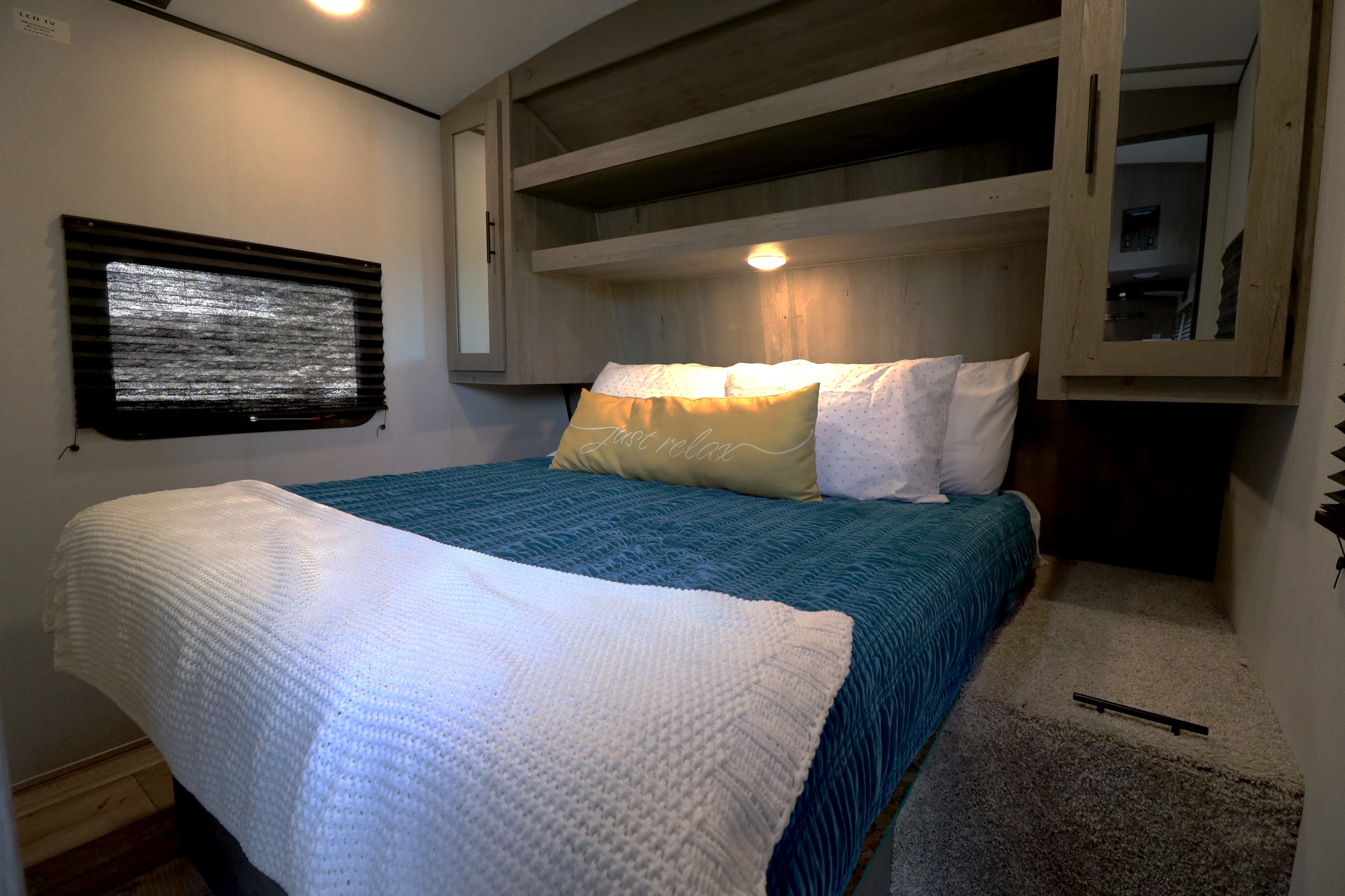 Say hello to "Joy"! Our 21 Keystone Springdale 282BH! Located near Table Rock Lake, Branson Missouri & Lake Of The Ozarks