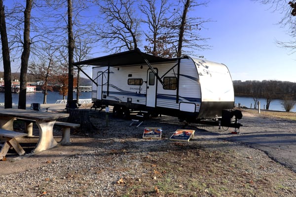 Say hello to "Joy"! Our 21 Keystone Springdale 282BH! Located near Table Rock Lake, Branson Missouri & Lake Of The Ozarks
