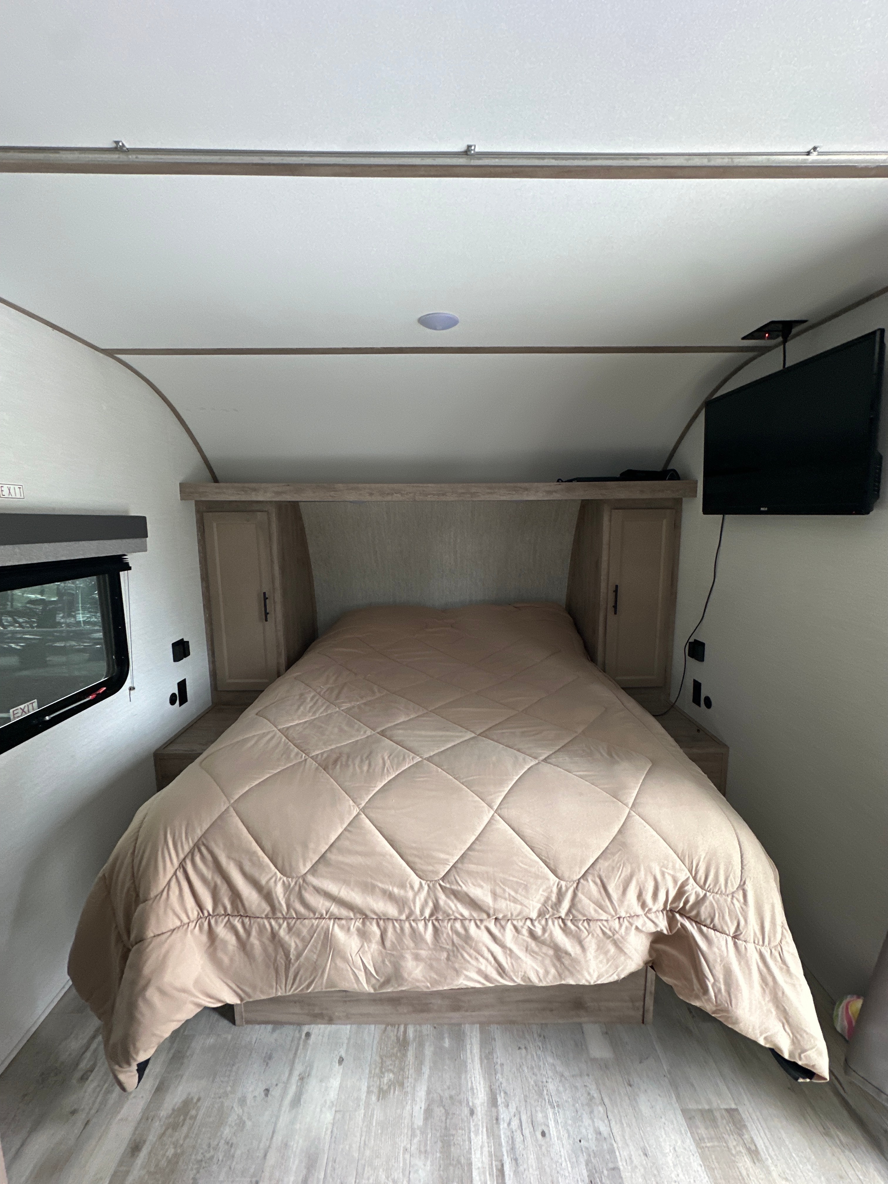 Mitchell’s Grand River 25BH Travel Trailer