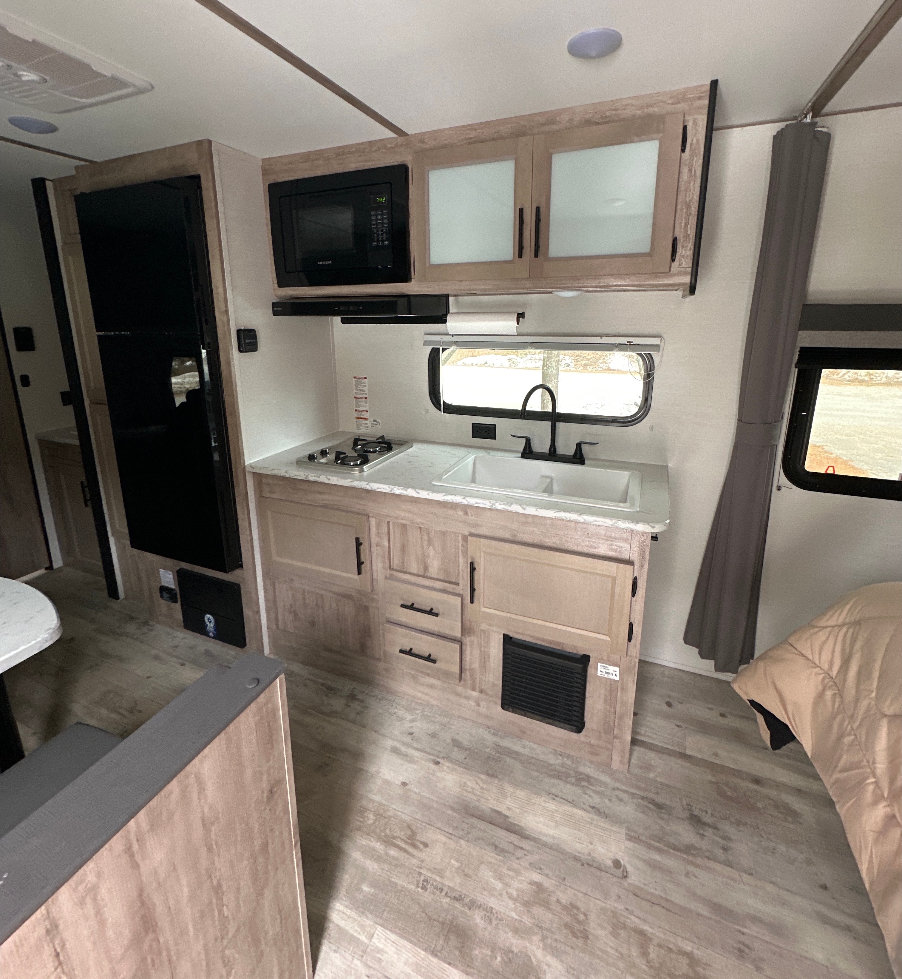 Mitchell’s Grand River 25BH Travel Trailer
