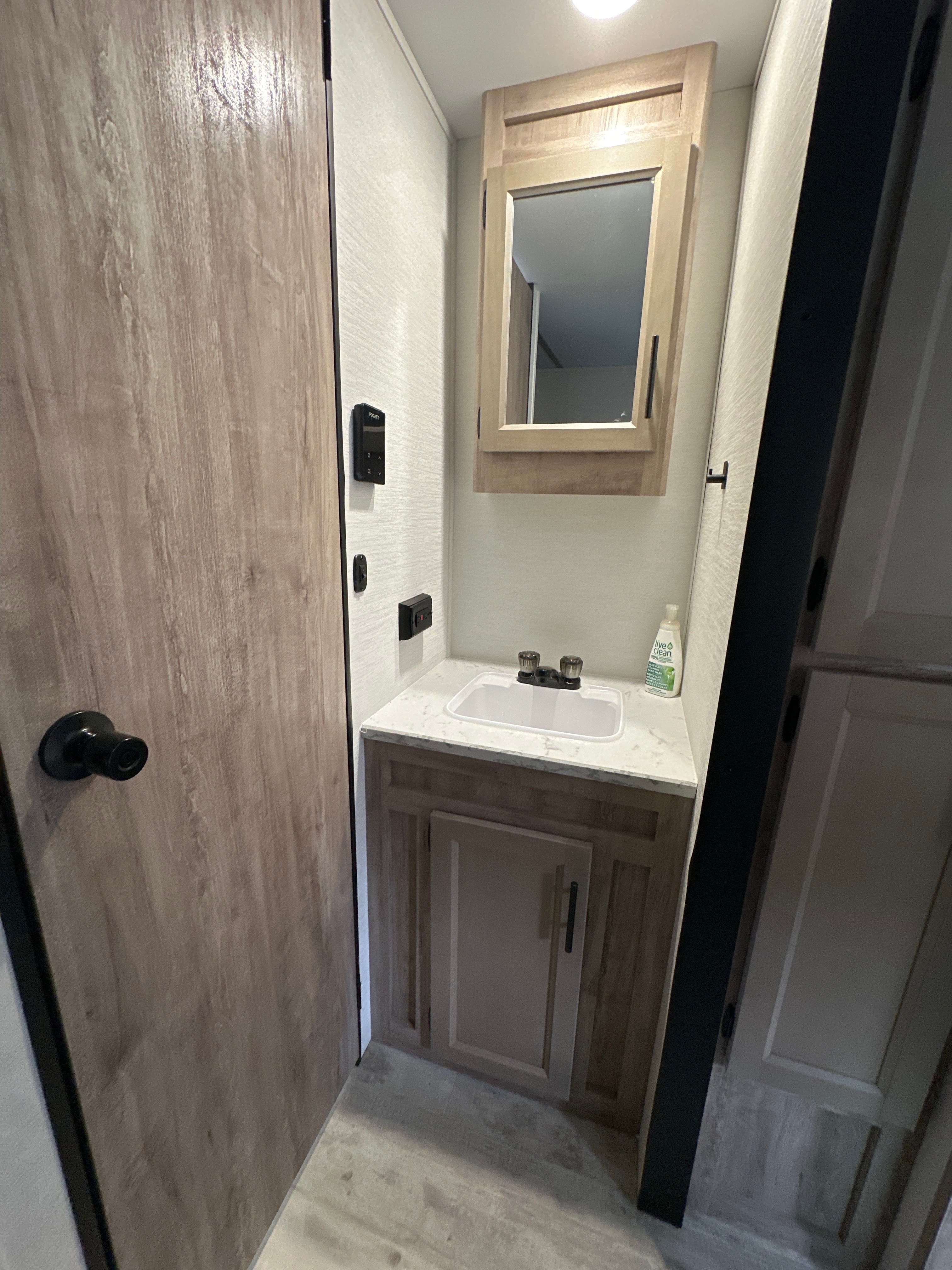 Mitchell’s Grand River 25BH Travel Trailer