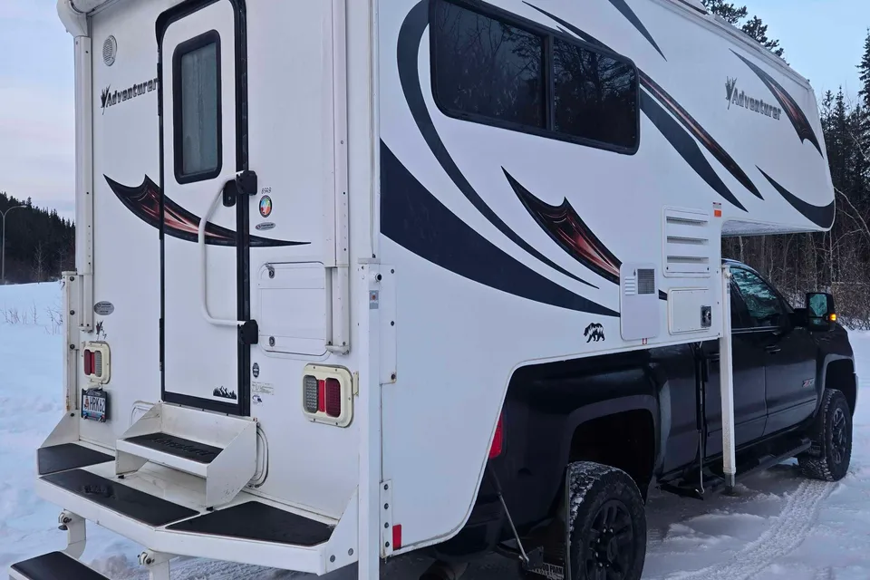 2018 chevrolet silverado diesel with 2018 adventurer 89rb Adventurer 89rb Truck Camper