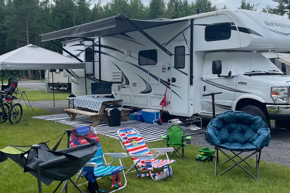 Forest River Sunseeker 3010DS Classe C 31 pieds