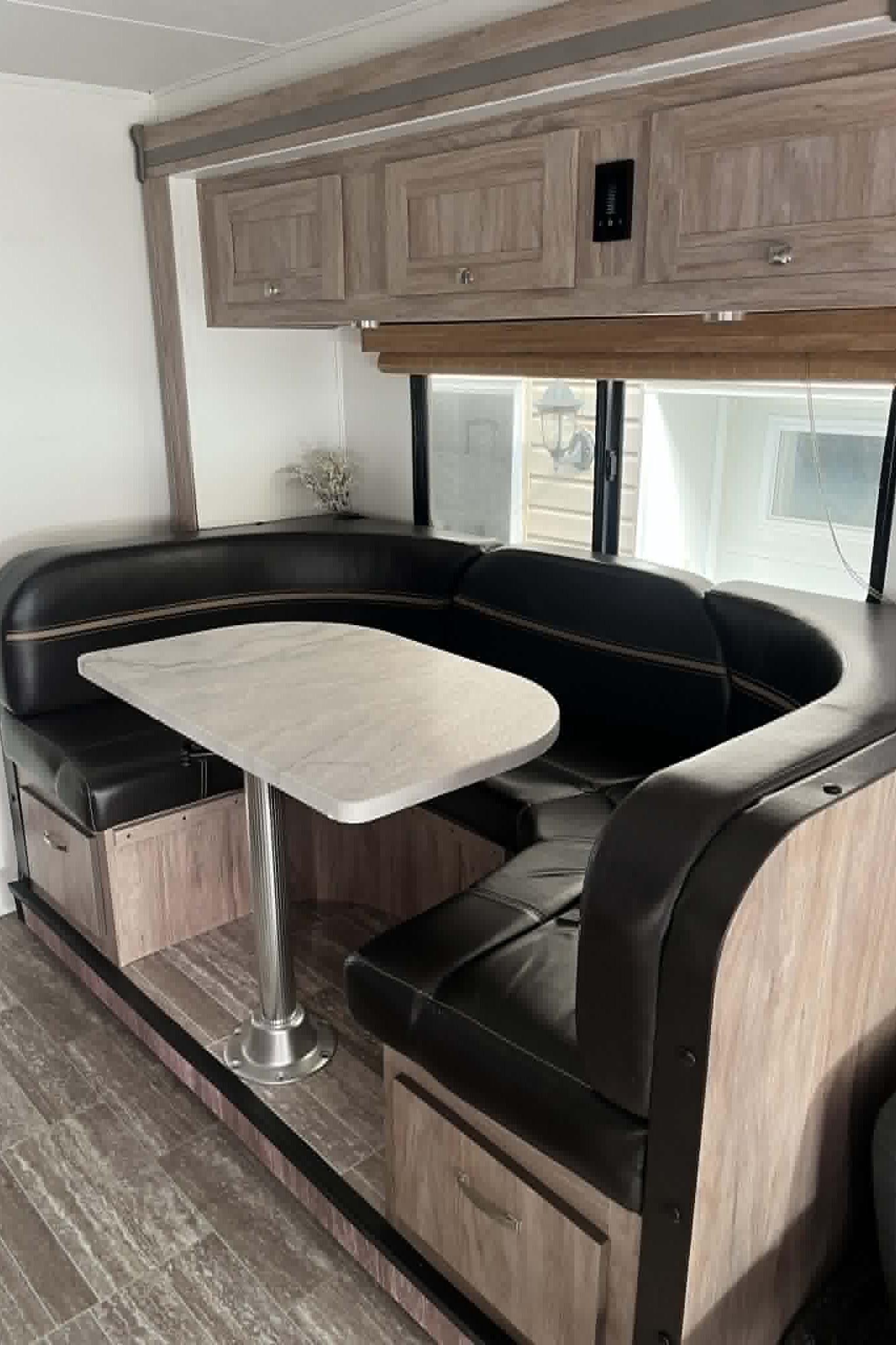 Forest River Sunseeker 3010DS Classe C 31 pieds