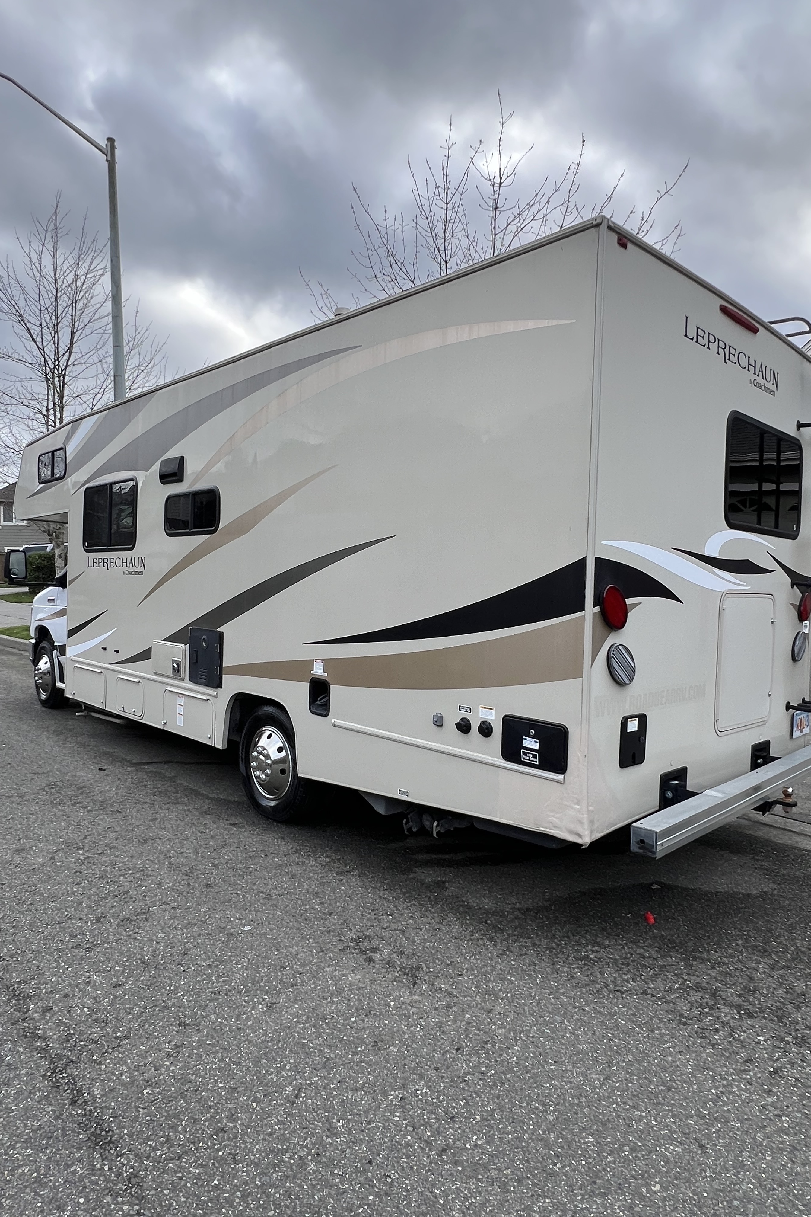 2019 Coachmen Leprechaun | Sleeps 6 | Easy To Drive & Fully Equipped