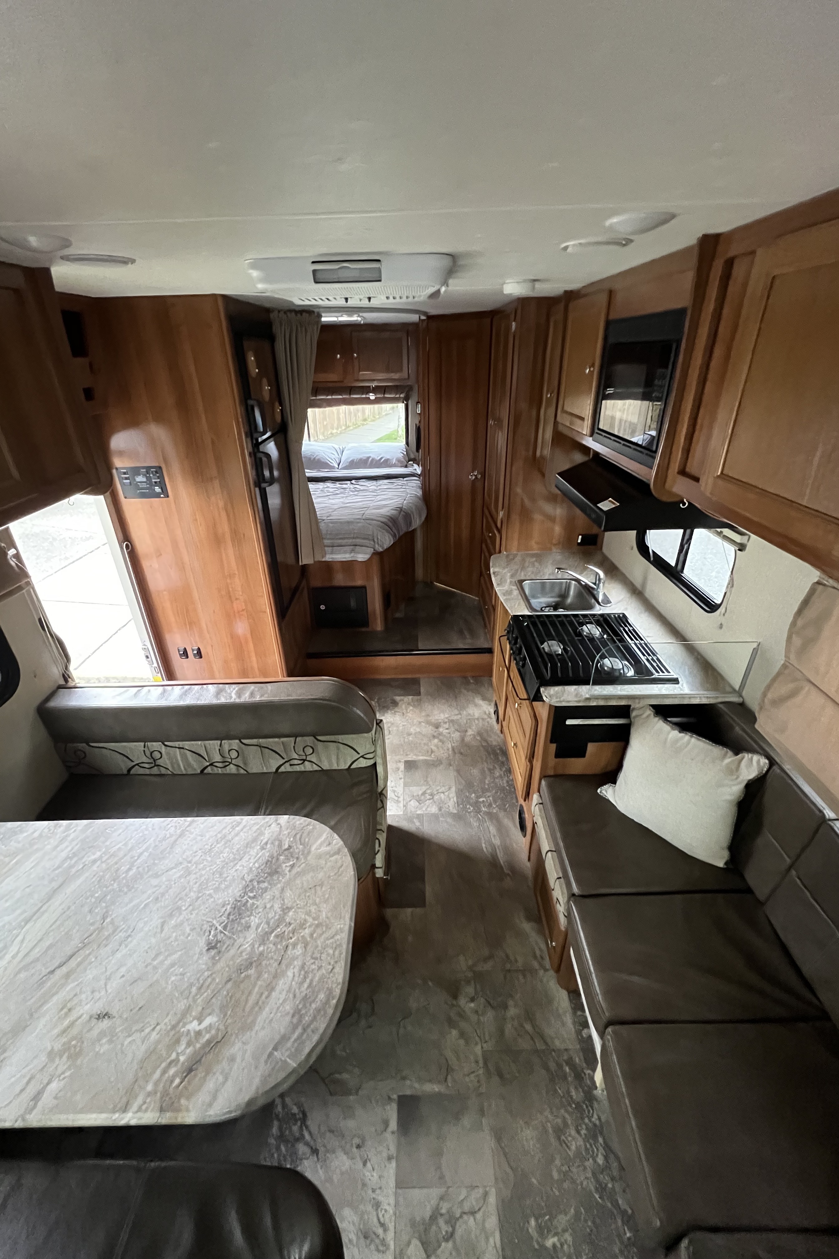 2019 Coachmen Leprechaun | Sleeps 6 | Easy To Drive & Fully Equipped