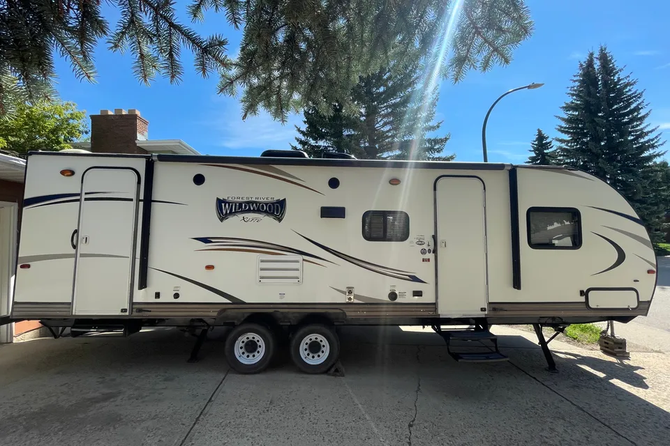 Campz Travel Trailer