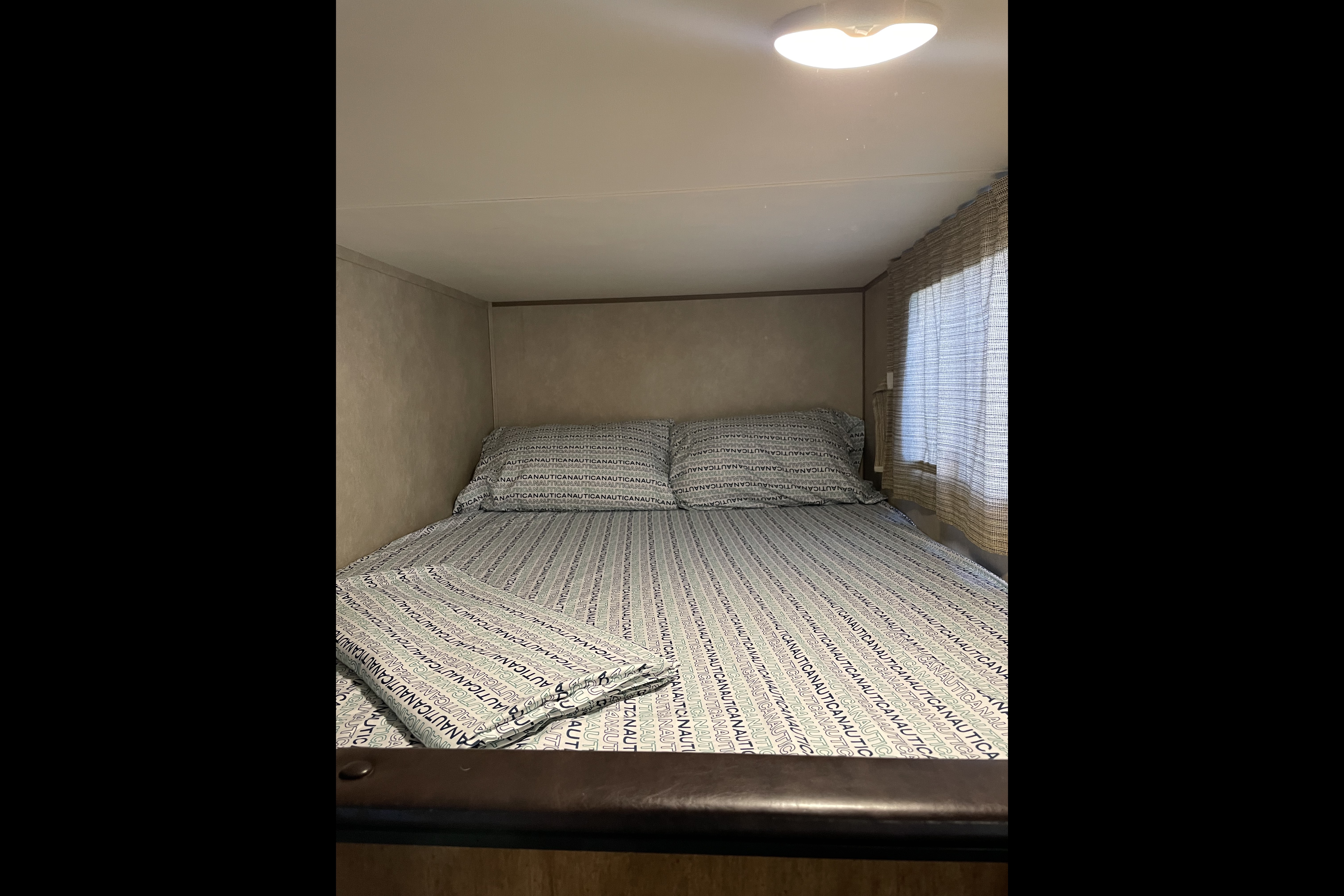 Campz Travel Trailer
