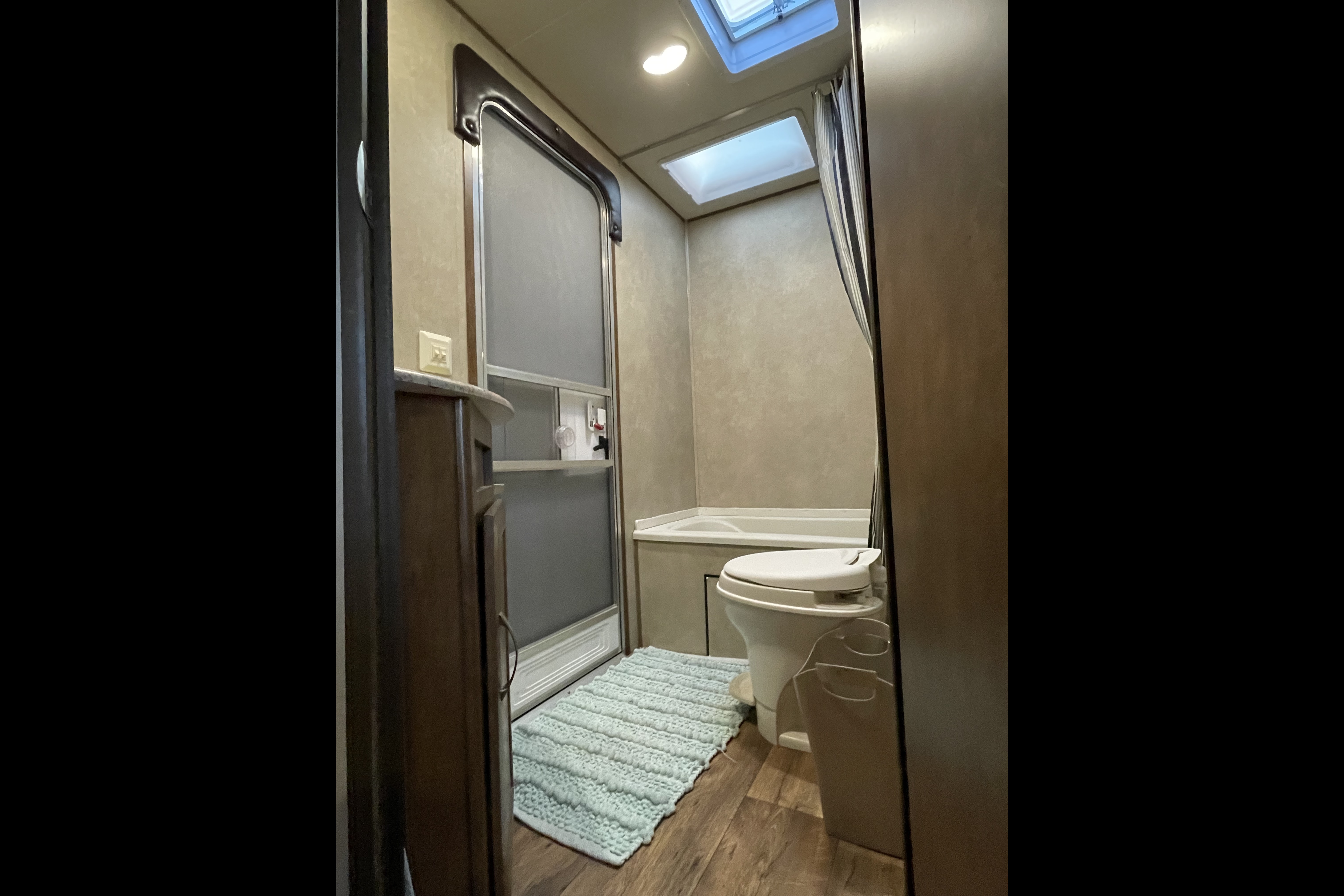 Campz Travel Trailer