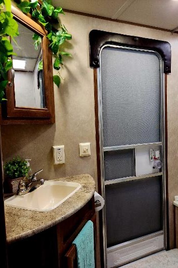 Campz Travel Trailer